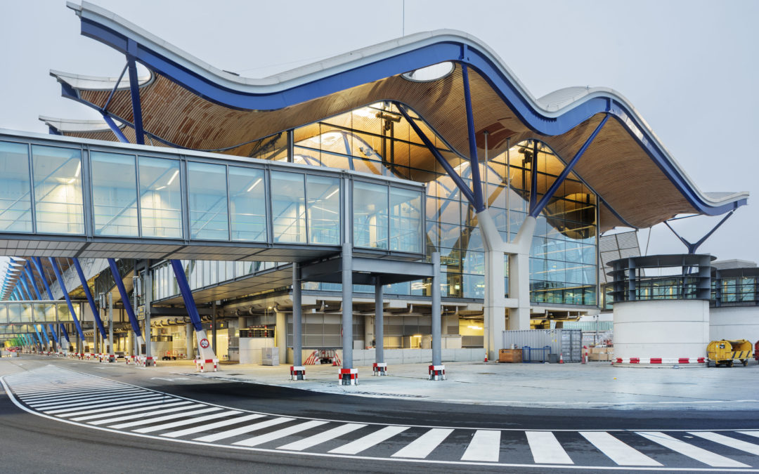 Paneles solares en Aeropuertos Españoles ahorrarán el 70% de la factura eléctrica