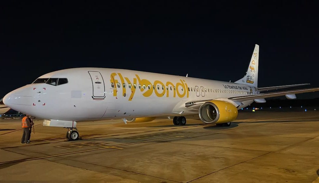 Flybondi inició los vuelos con el nuevo Boeing 737-800
